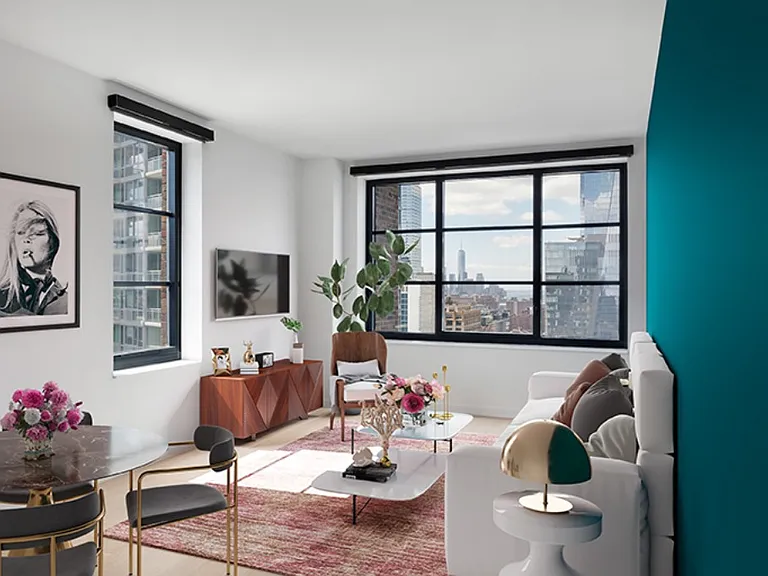 515 W 38th St #2D — Photo 3