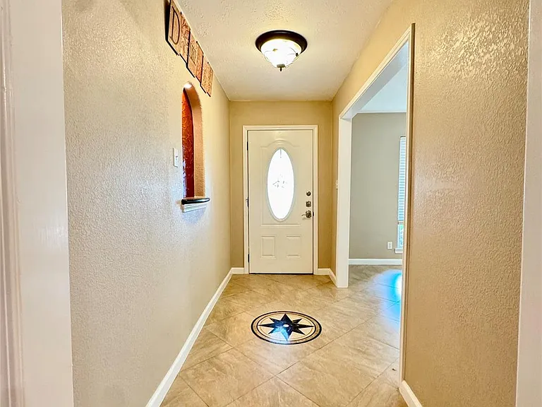 28922 Savannah Dr — Photo 4