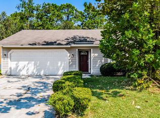 8257 Knotts Landing Dr N, Jacksonville, FL 32244