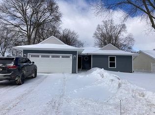 3318 W 43rd St, Erie, PA 16506