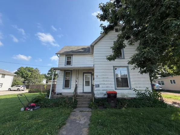 202 E Allen St, Farmer City, IL 61842