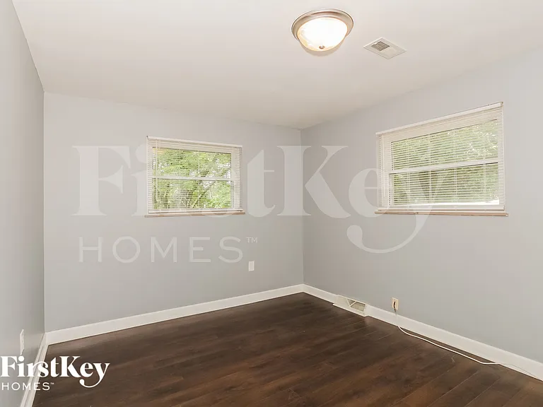 280 Genoma Dr — Photo 10