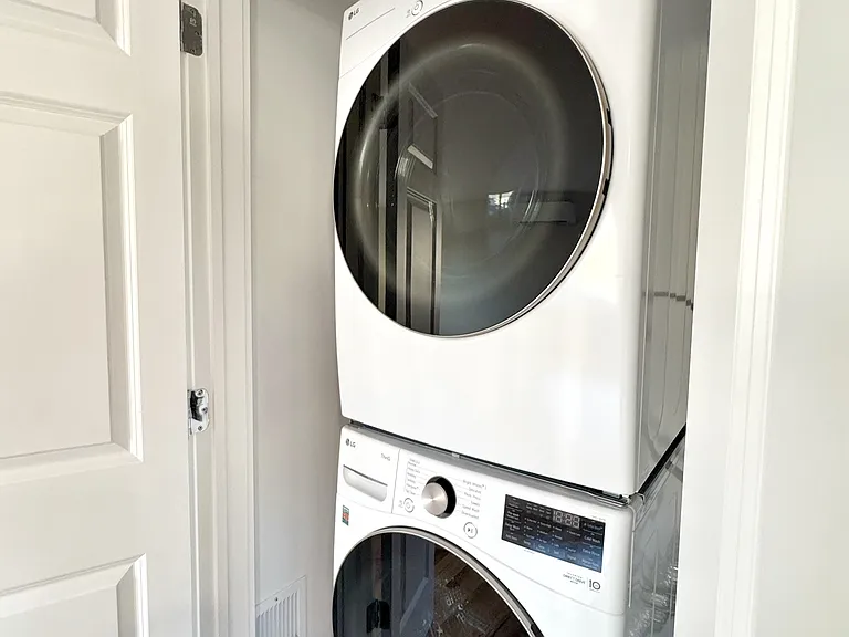5 Phillips St #B4 — Photo 15