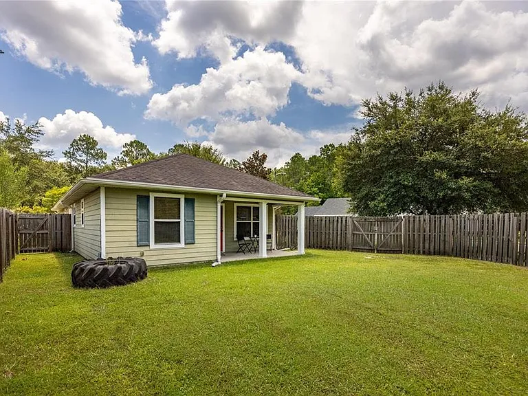 1608 NE 45th Pl — Photo 25