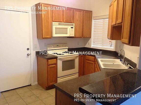 3rd image of 2027 E University Dr Unit 121