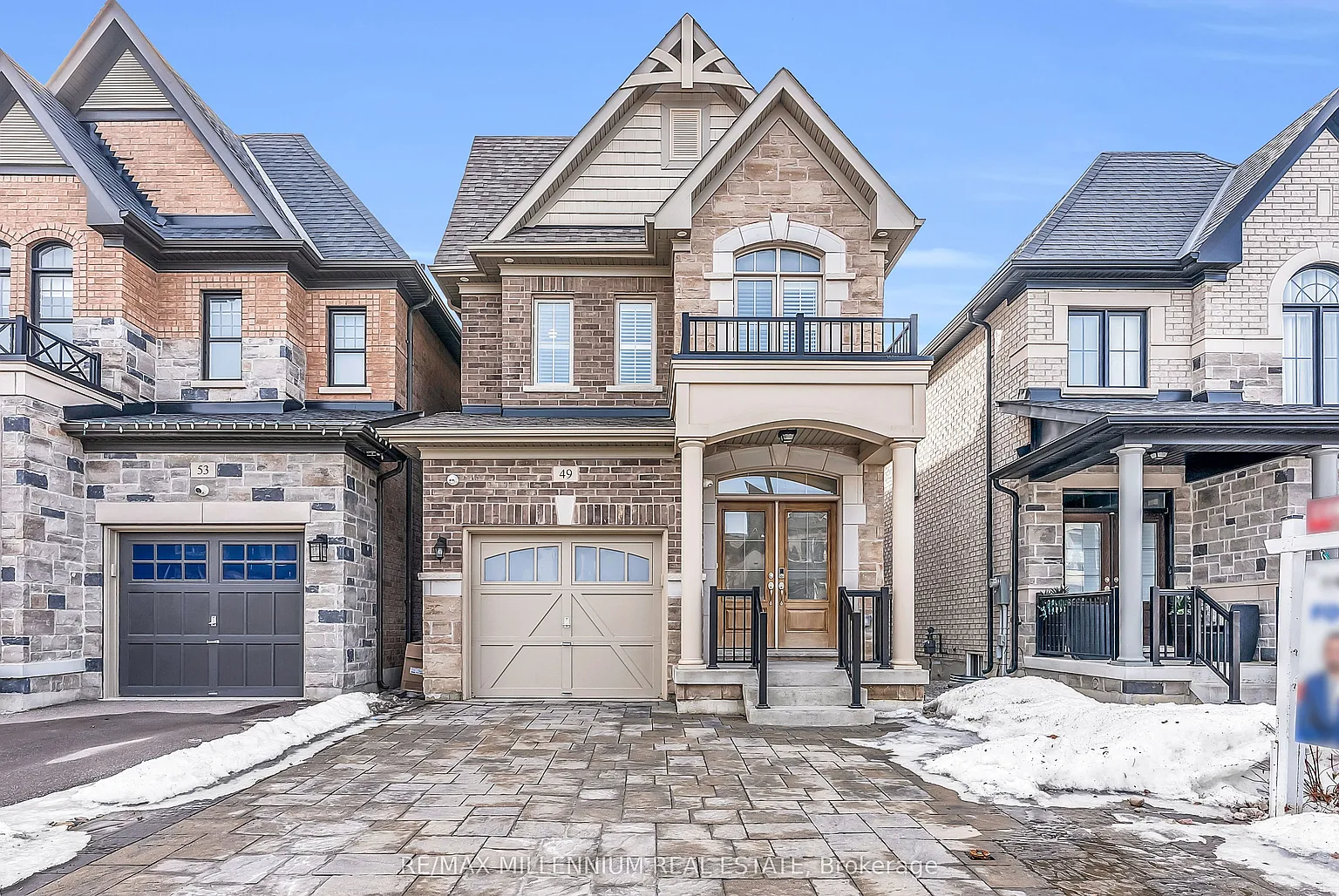 49 Zenith Ave photo 1