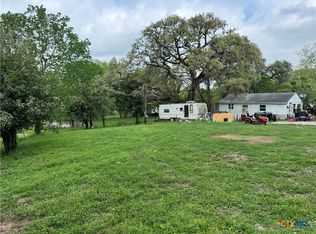 103 Reiffert St, Cuero, TX 77954