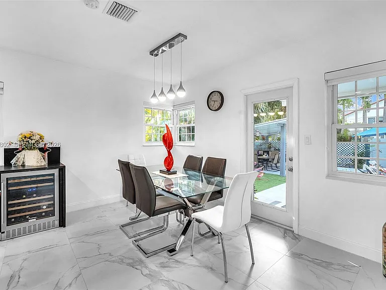 1235 NE 88th St — Photo 36