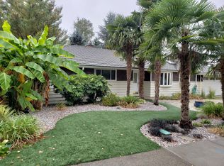 5590 SW Dover Ln, Portland, OR 97225