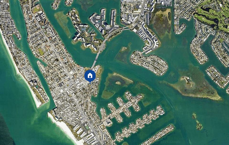 Gulf Beaches to the west just a few blocks, and Boca Ciega Bay and the Intercoastal a couple blocks to the east- paradise awaits.