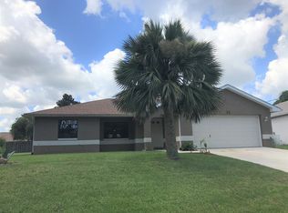 32 Fallon Ln, Palm Coast, FL 32137