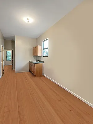 Rented by YOB REALTY | media 2