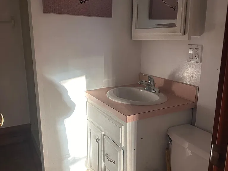20 Myrtle Ave — Photo 3