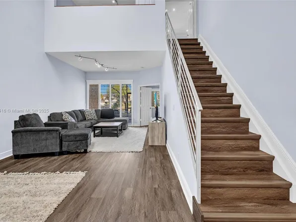 23140 Island Vw APT 3, Boca Raton, FL 33433