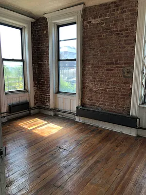 Rented by Cooper & Katz RE Corp | media 15