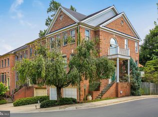 1024 Grand Oak Way, Rockville, MD 20852