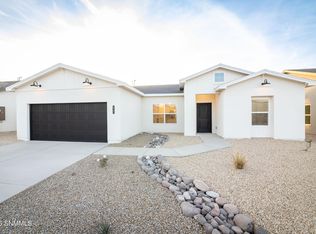 6567 Phoenix St, Las Cruces, NM 88012