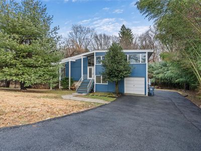 22 Balmoral Cres, White Plains, NY, 10607