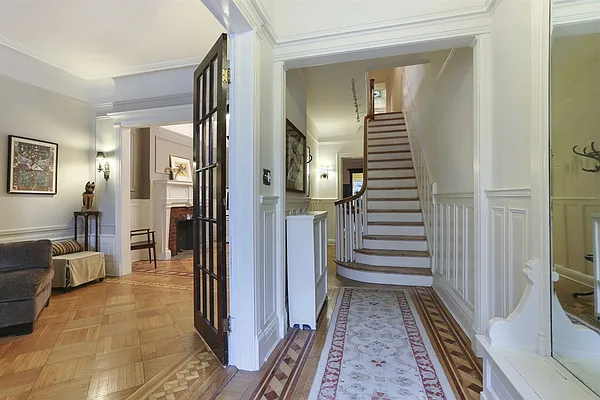 Sold by Corcoran | media 14