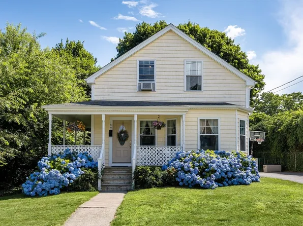 109 Read St, Somerset, MA 02726
