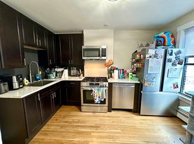 4 Chesterton St, Roxbury, MA