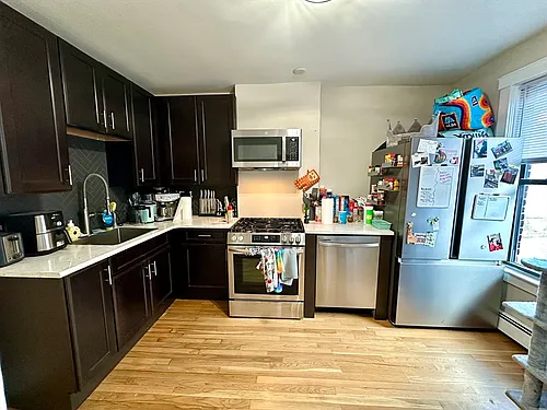 4 Chesterton St #1 Photo 1