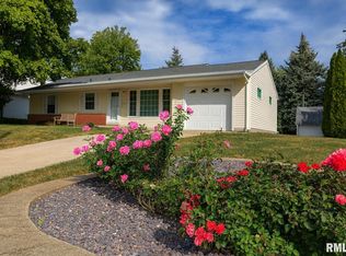 321 W Knoll Crest Dr, Peoria, IL