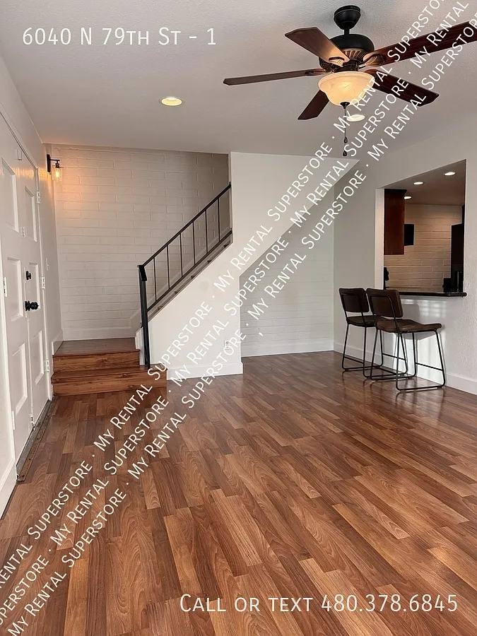 2 bed, 1.5 bath, 1053 sqft, $2,100 — Photo 2