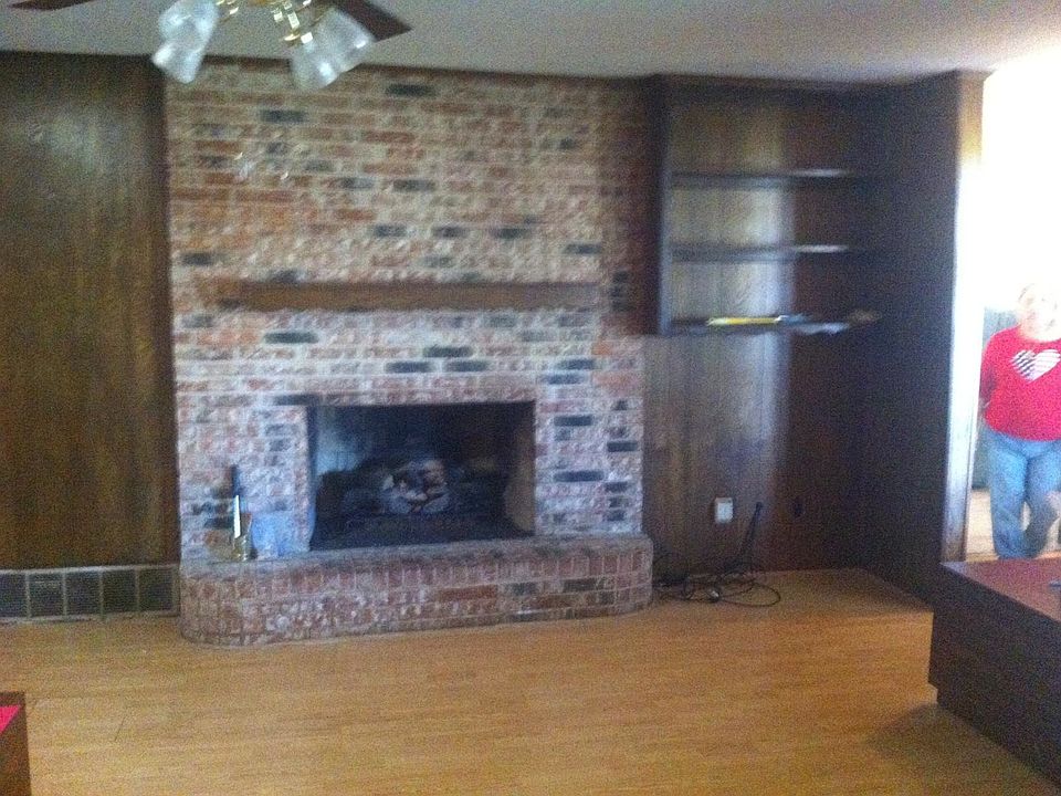 1st image of 2617 Spruce Park Dr
