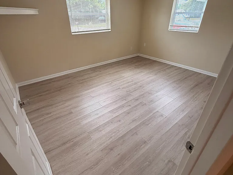 4720 Salem Dr — Photo 7