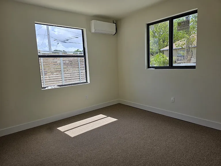 6006 NW 22nd Ave — Photo 6