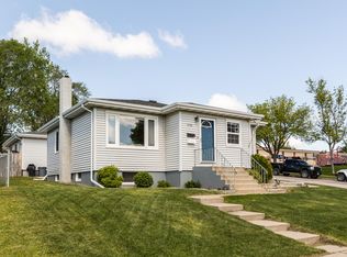 1330 N 15th St, Bismarck, ND 58501