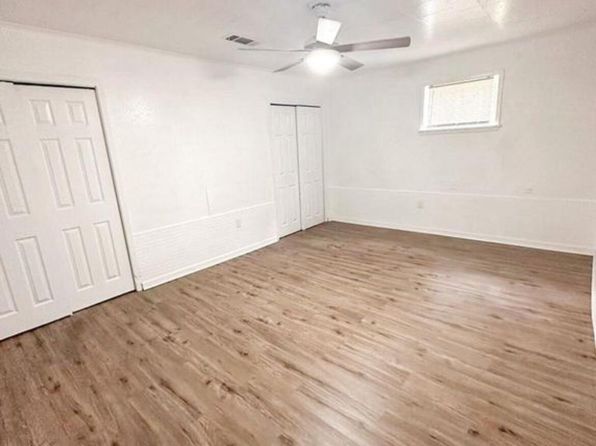 jackson-mississippi-2053015318 picture