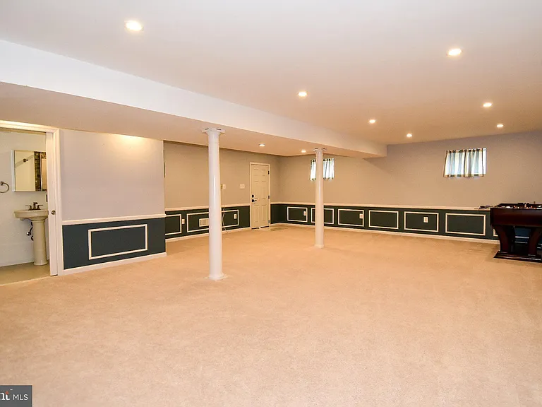 9309 Reef Ct — Photo 43