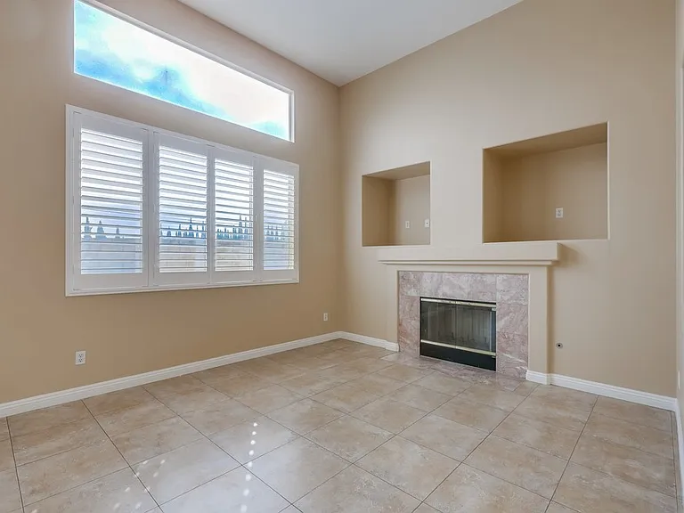14656 Acacia St — Photo 13