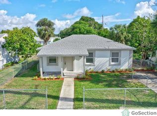 562 W 1st St, Riviera Beach, FL 33404