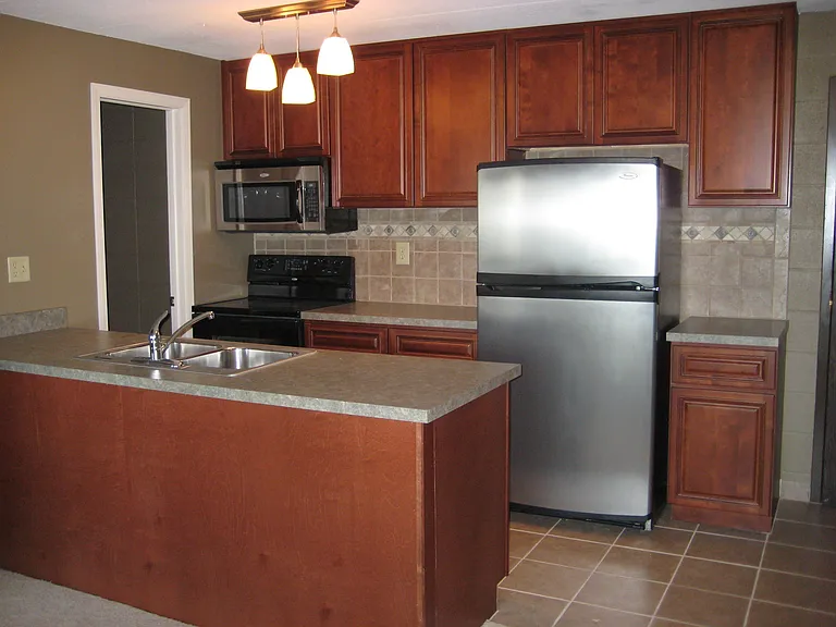 G Street Apartments — Photo 2