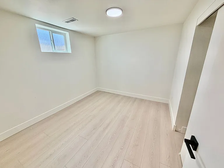 7407 SW 36th Ave — Photo 44