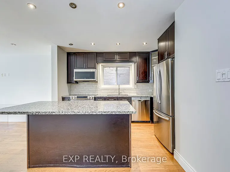 2407 Stefi Trl — Photo 8