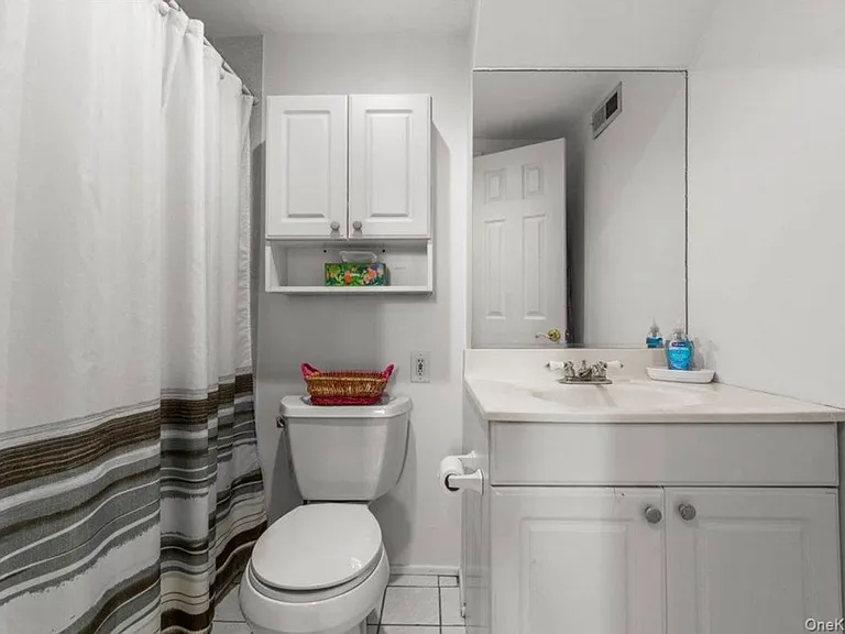 Fern Pl — Photo 16