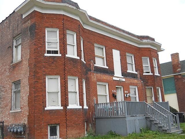 1st image of 1481 Saint Clair St APT 2