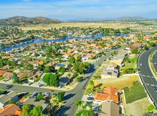 23845 Cruise Circle Dr, Canyon Lake, CA 92587