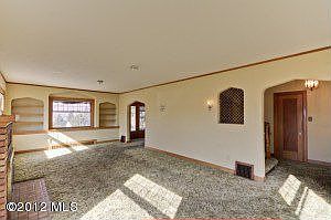 4th image of 1730 Country Club Dr