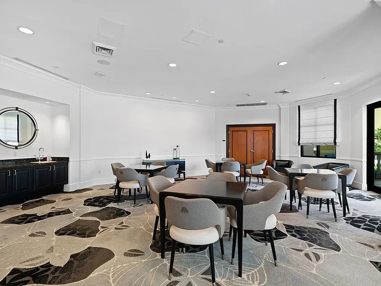 610 W Las Olas Blvd #1016N — Photo 40