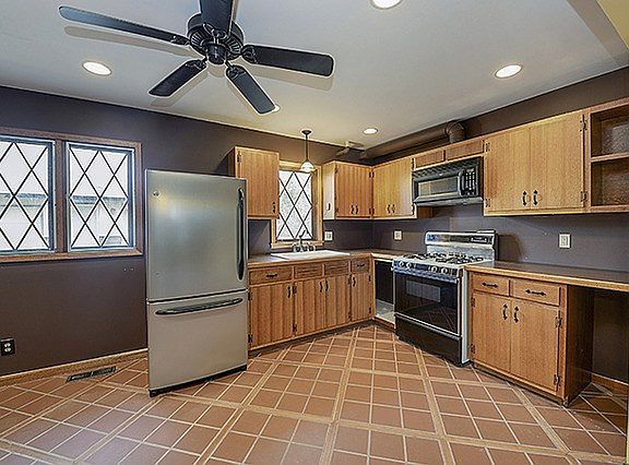 4th image of 315 Harmony Dr