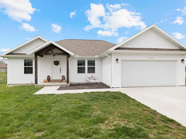 227 N Karen Circle, Seymour, MO 65746