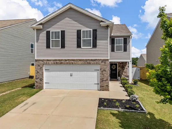 1356 Ledsham Ct, Greer, SC 29651