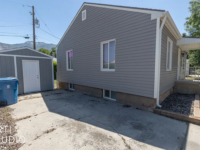 846 E McFarland St — Photo 30