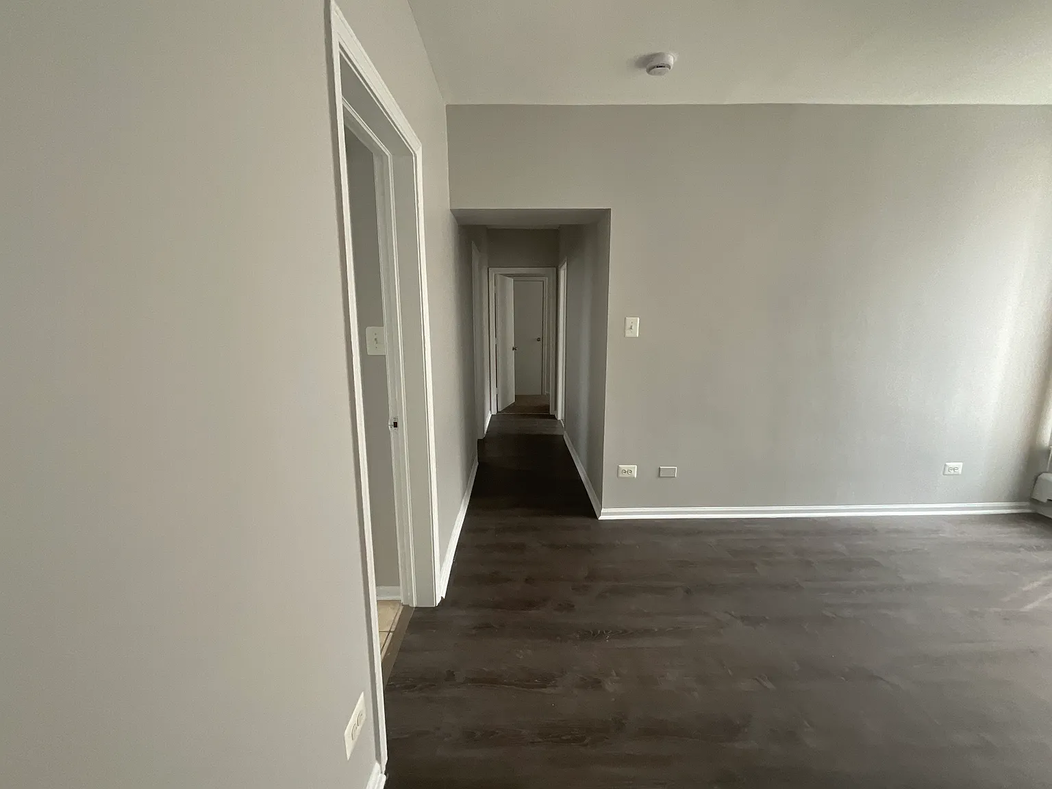 4631 S Lake Park — Photo 2