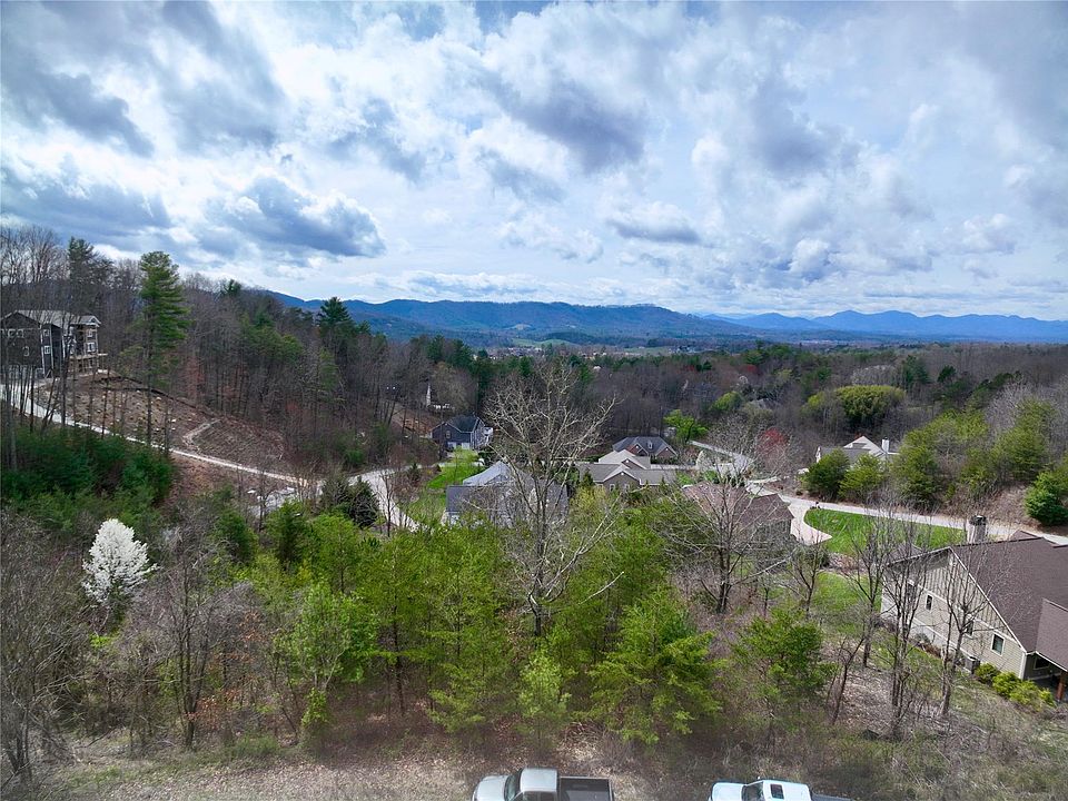 56 Hawtree Ct, Weaverville, NC 28787 Zillow